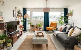 Number 4 - Stylish 1 Bedroom House In Truro, Cornwall